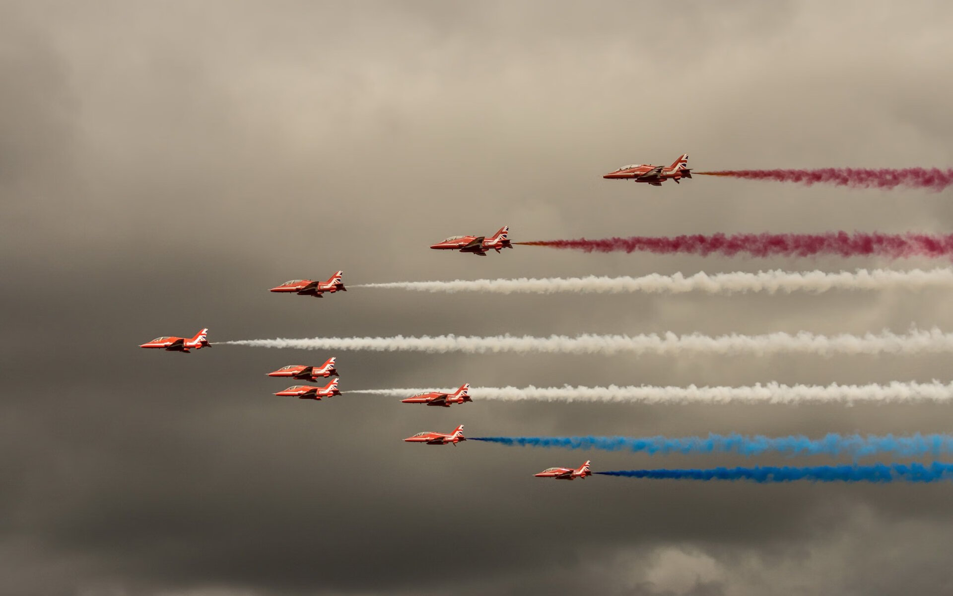 乐鱼官网-精彩纷呈的足球对决，热血激情四射！，足球经典对决