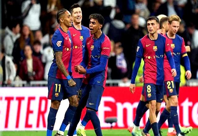 "西甲经典对决：皇马巴萨宿敌再相遇"